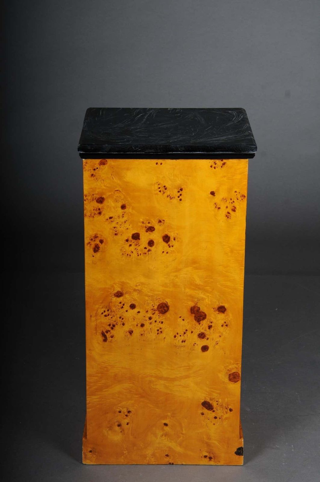 1619.0 Classic Bedside Table, Side Table In Biedermeier Style, Maple Root R photo