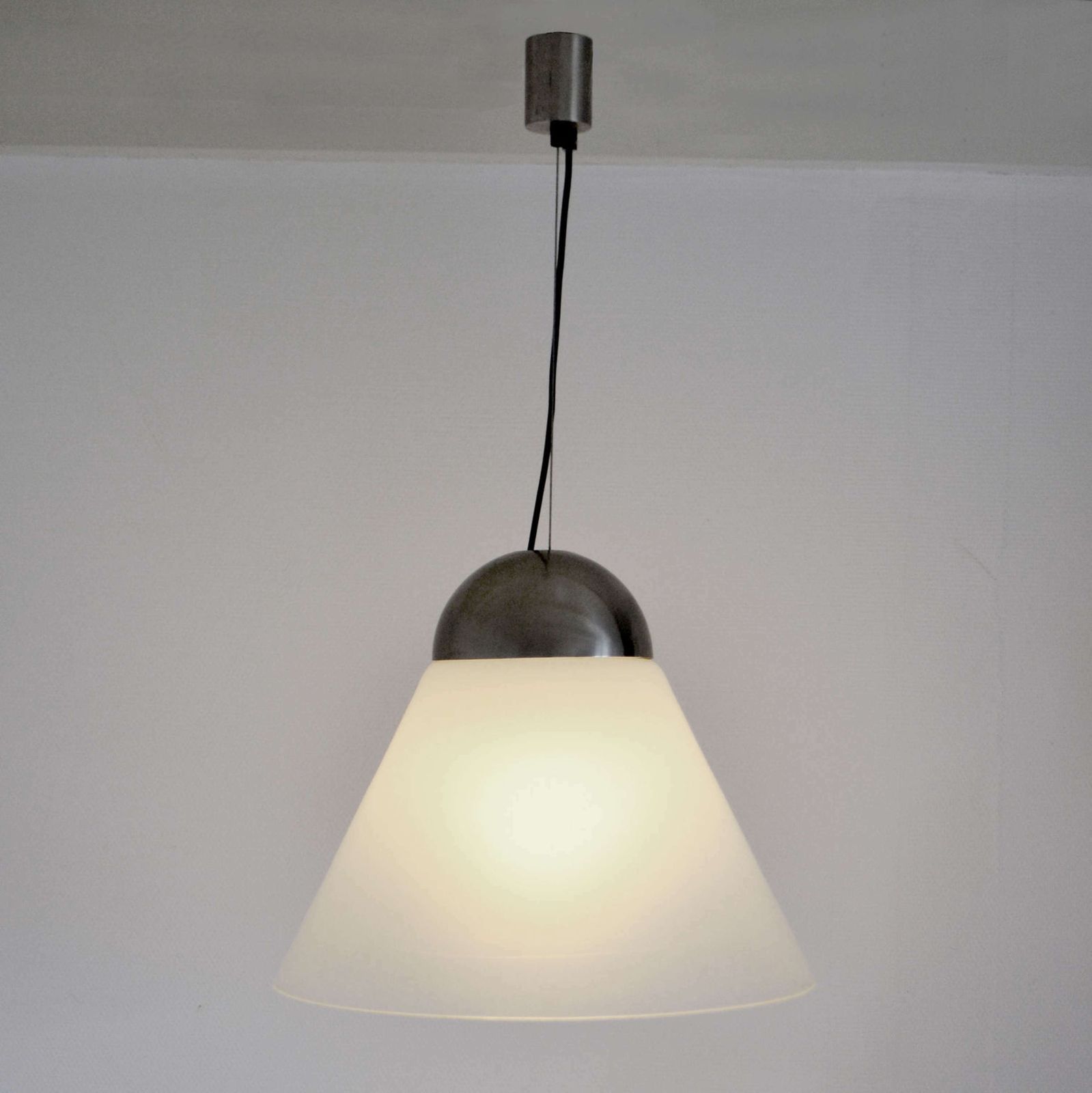 Milk Glass Pendant By Carlo Nason Mazzega Venice, 1970's photo vinterior