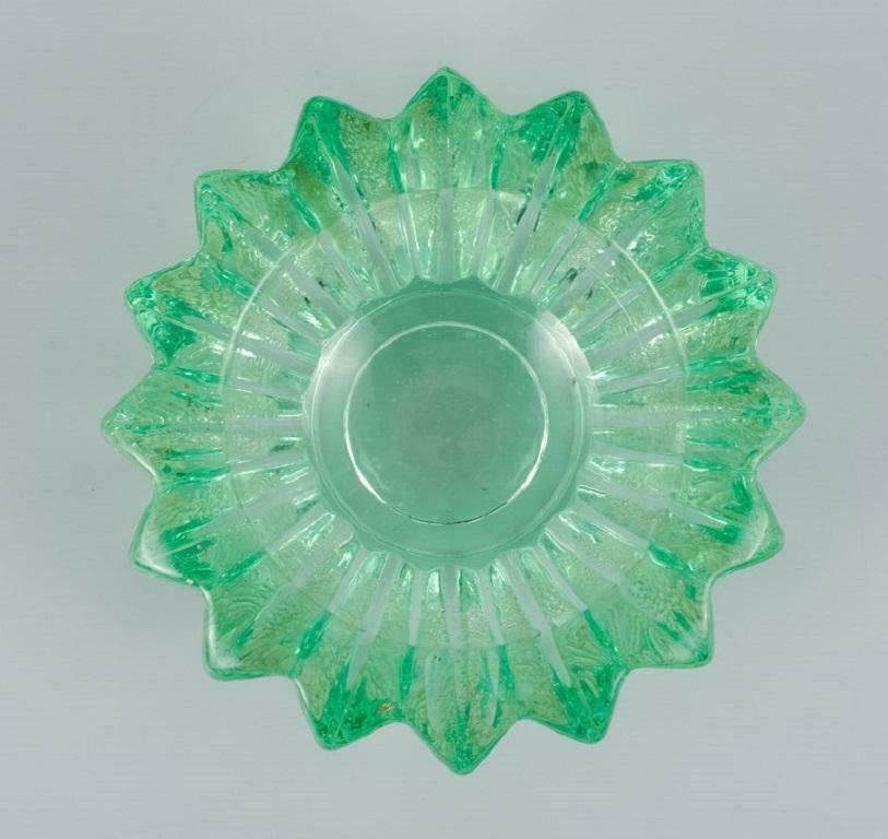 Pierre Gire 1901 1984 Aka Pierre Daesn France Green Art Glass Bowl photo for sale