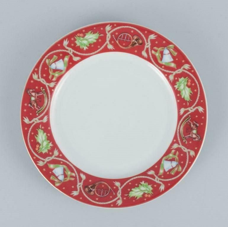 Rosenthal A Set Of Five Christmas Plates In Porcelain With Christmas Motifs