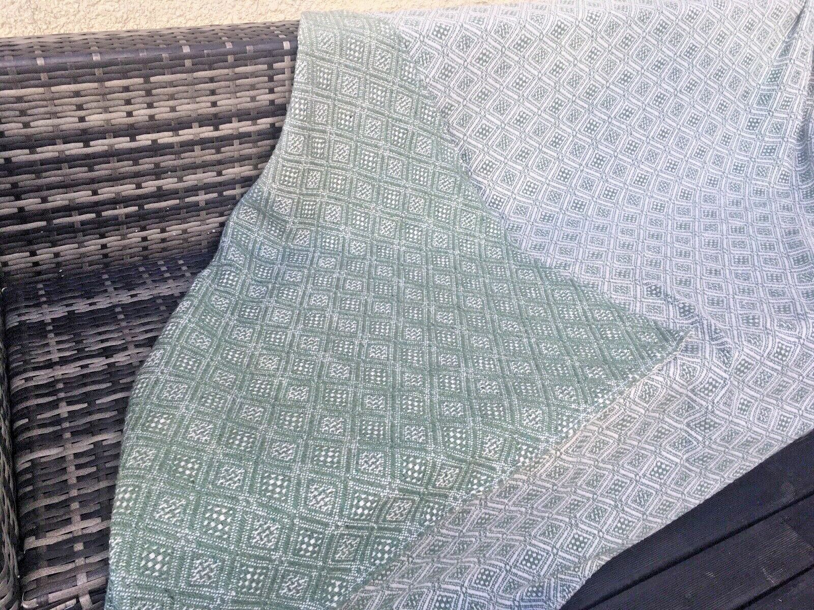 photo vinterior Large Vintage Welsh Woolen Style Diamond Weave Tapestry Blanket Double Bedspread