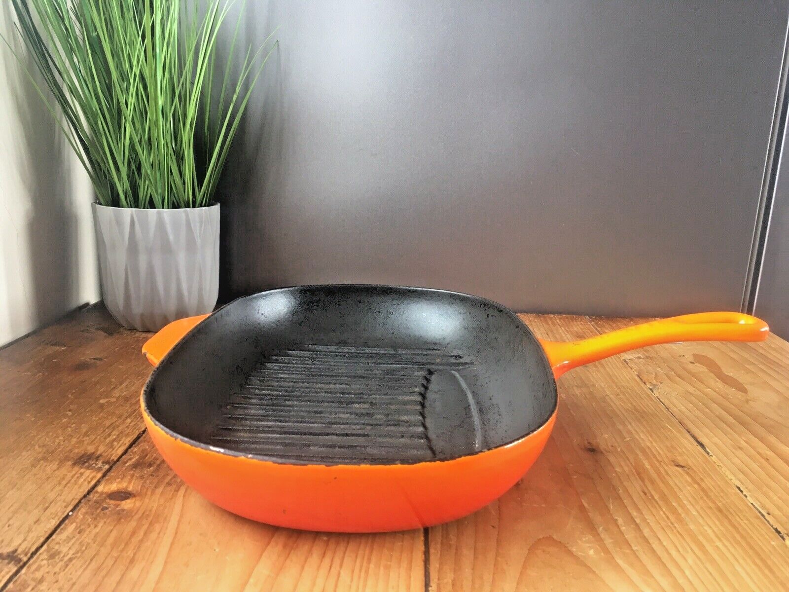 Oval Le Creuset France Orange Enamel Cast Iron Lip Frying Grill Pan Skillet photo furniture