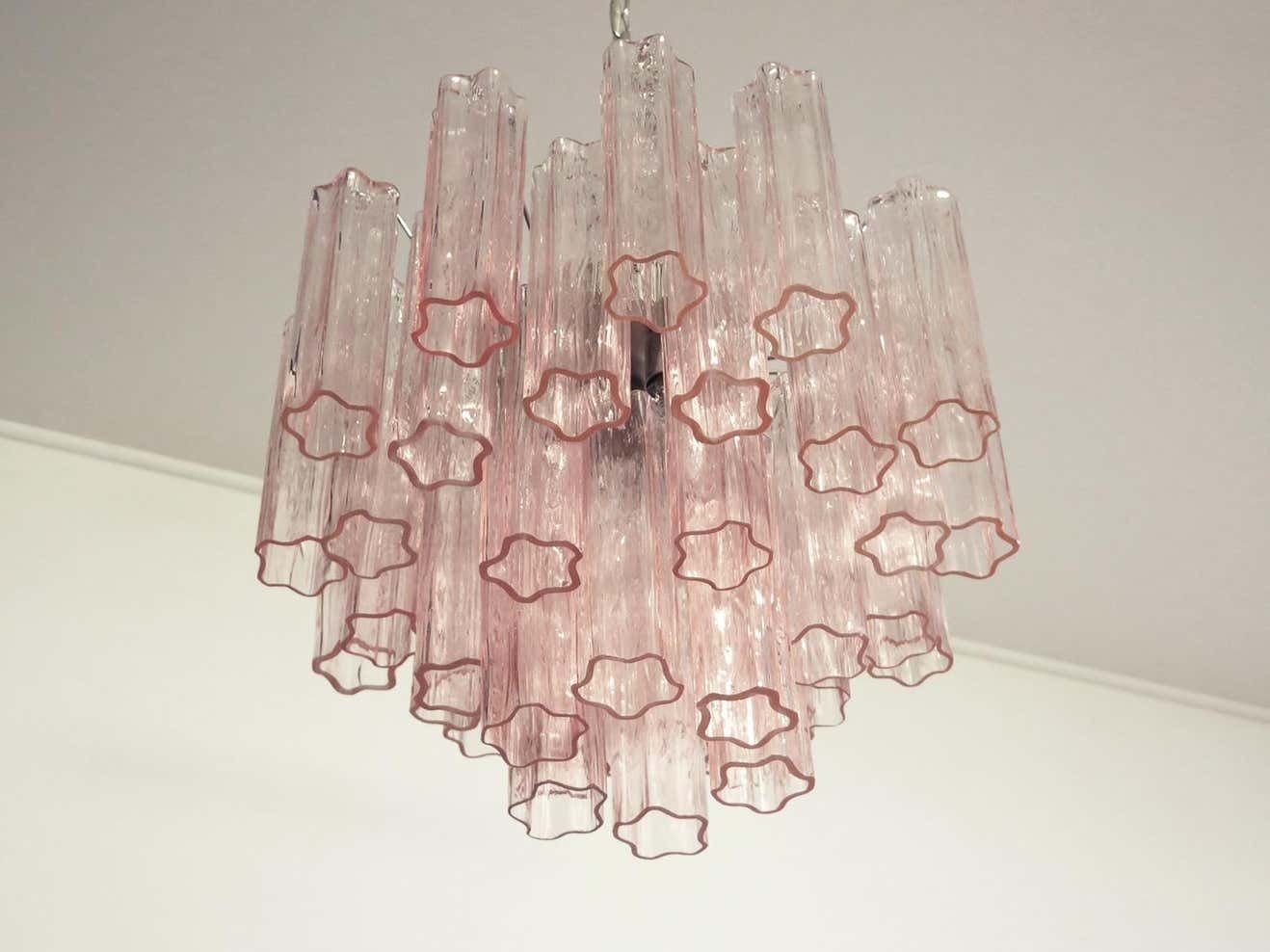photo vinterior Pair Of Italian 36 Pink Glass Tube Chandeliers, Murano, 1970s