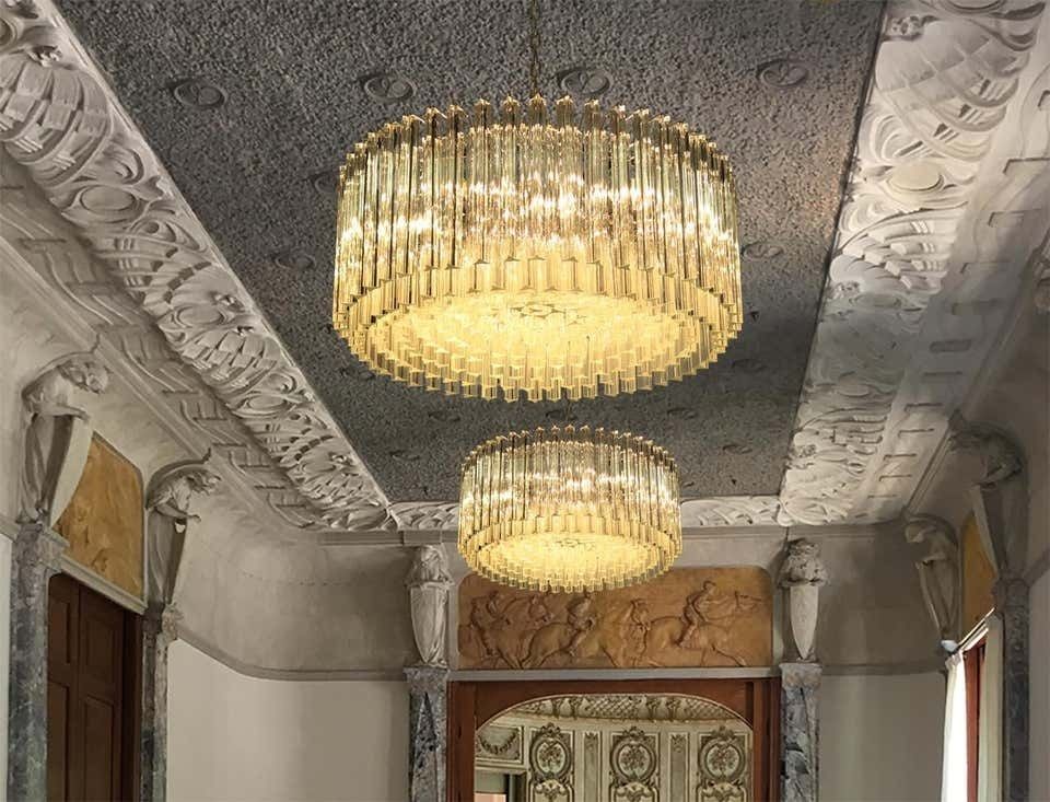 Mid 20th Pair Italian Triedri Glass Chandeliers, 265 Trasparent Prism, Murano photo furniture