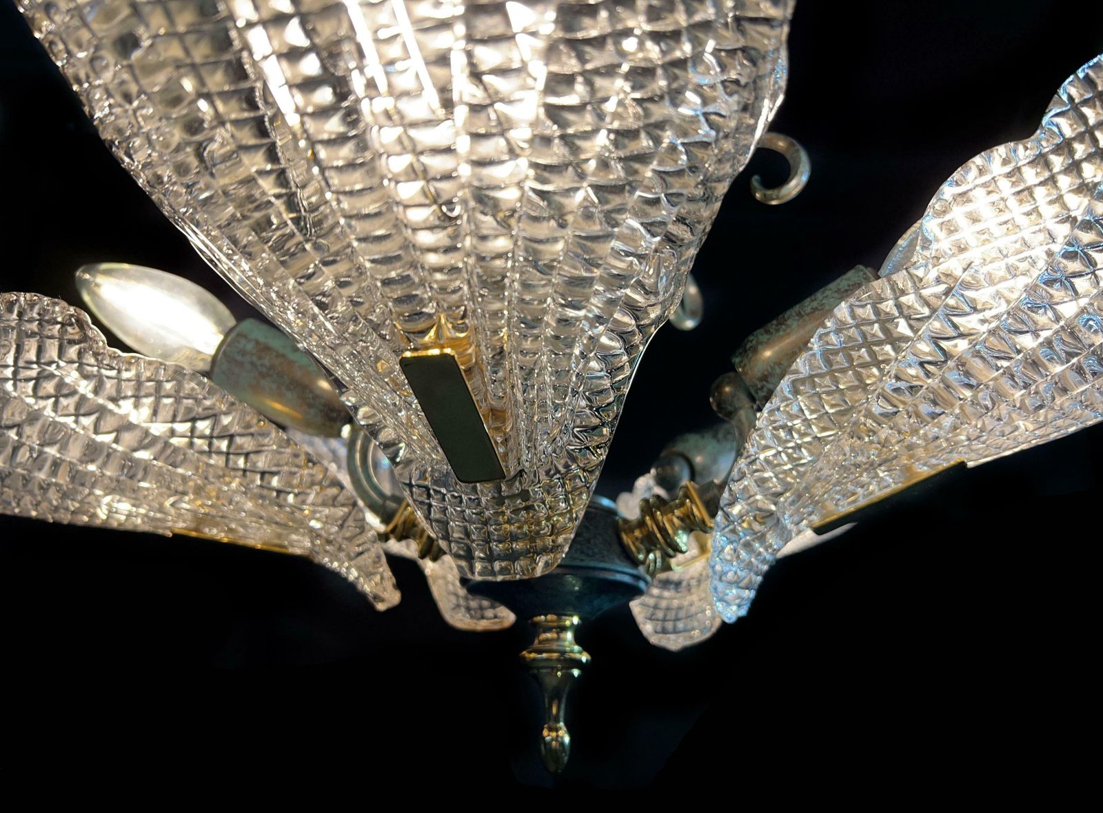 photo vinterior Italian Chandelier Five Leaves With Golden Details, Murano 1990