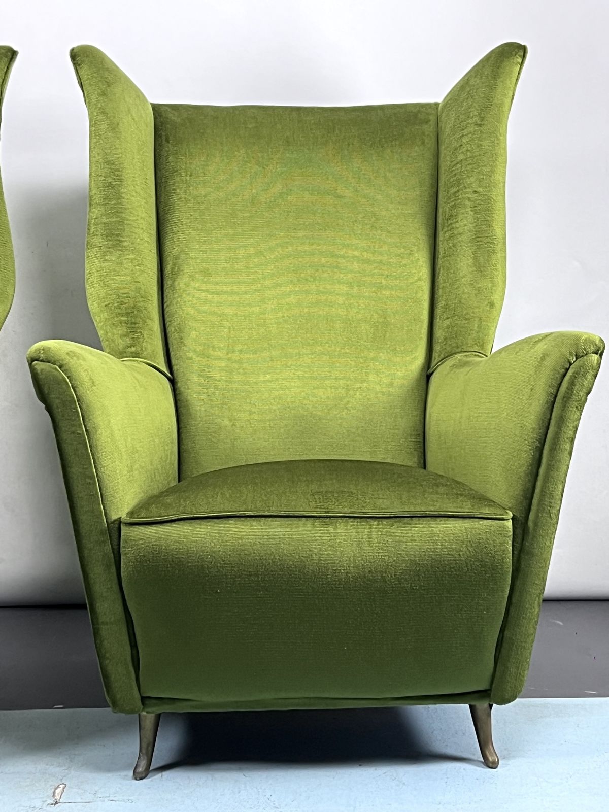 Furniture Rare Mid Century Italian Green Velvet Isa Armchairs Attributable To Gio Ponti. 50s photo
