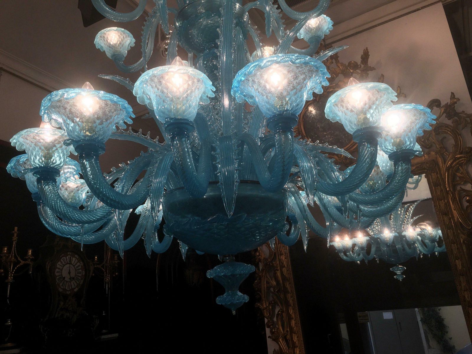 photo vintage Late 20th Century Murano Glass Italian "Queen Turquoise" Chandelier, 1980s