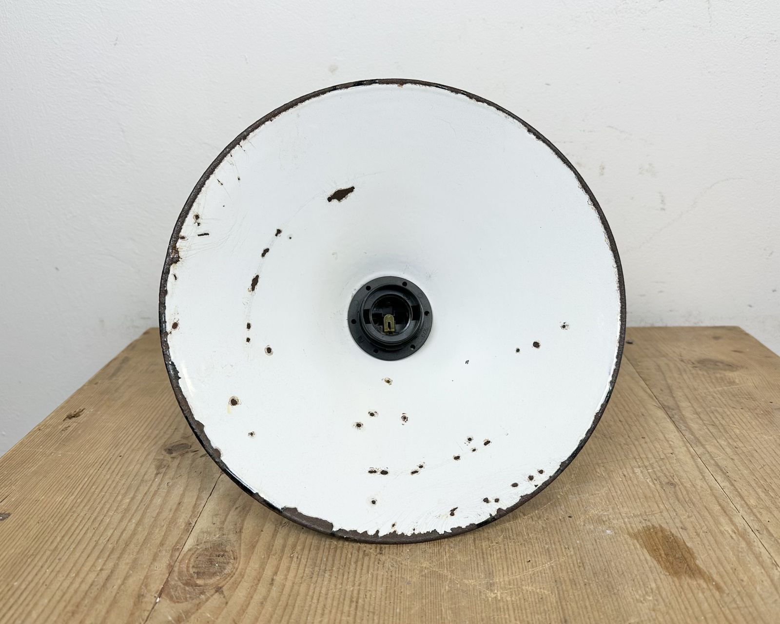 photo vinterior Industrial Green Enamel Factory Pendant Lamp With Cast Aluminium Top, 1960s