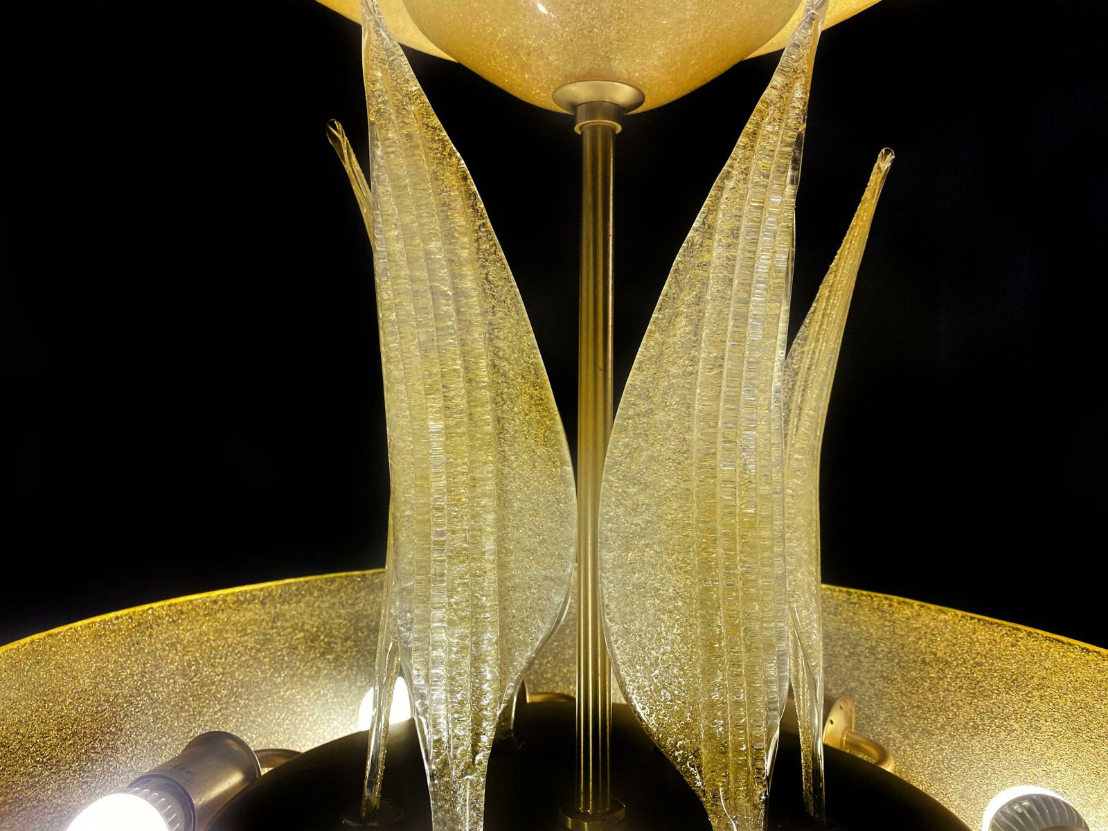 Amazing Murano Chandelier With Gold Inclusions, 1990s photo 8076.0