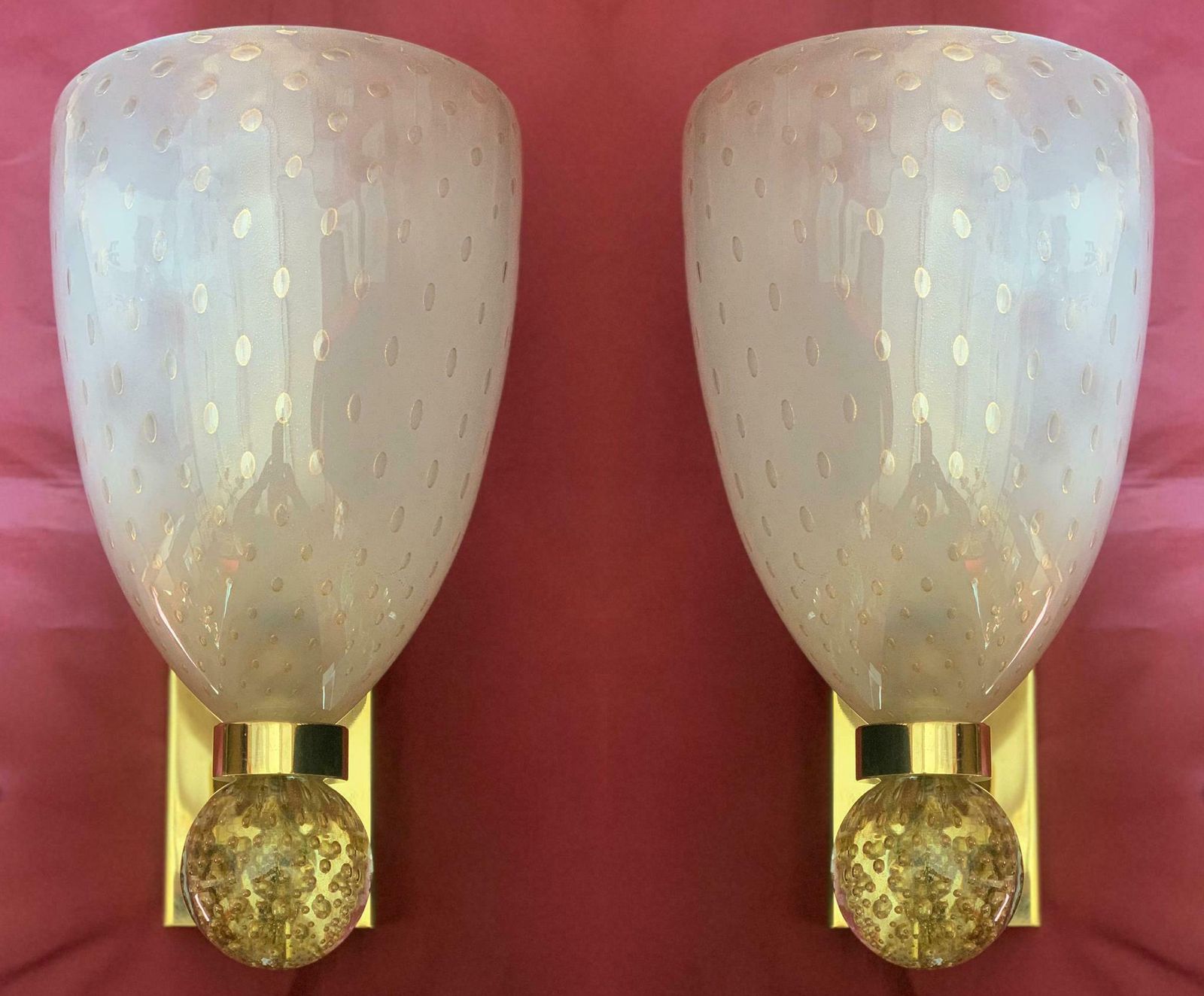 Luxurious Pair Of Wall Lamps By Barovier & Toso, Murano, 1960s