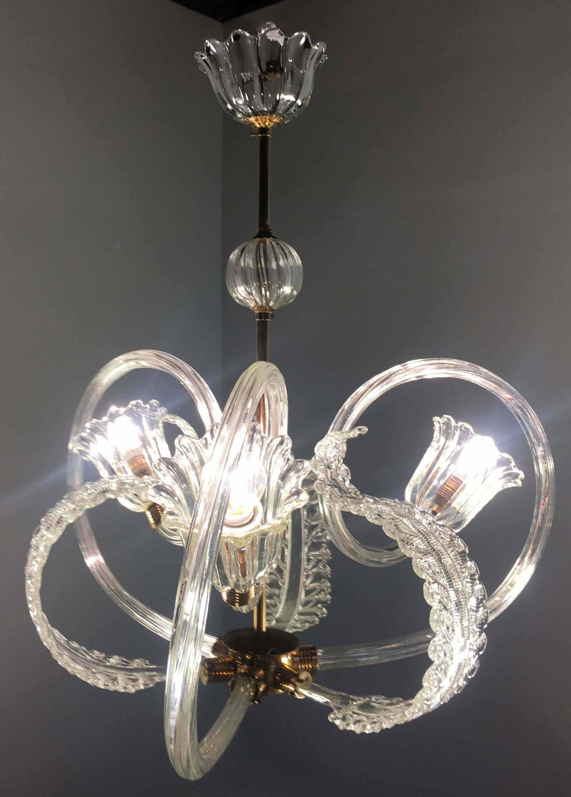 photo furniture Charming Italian Chandelier By Barovier And Toso Murano 1940