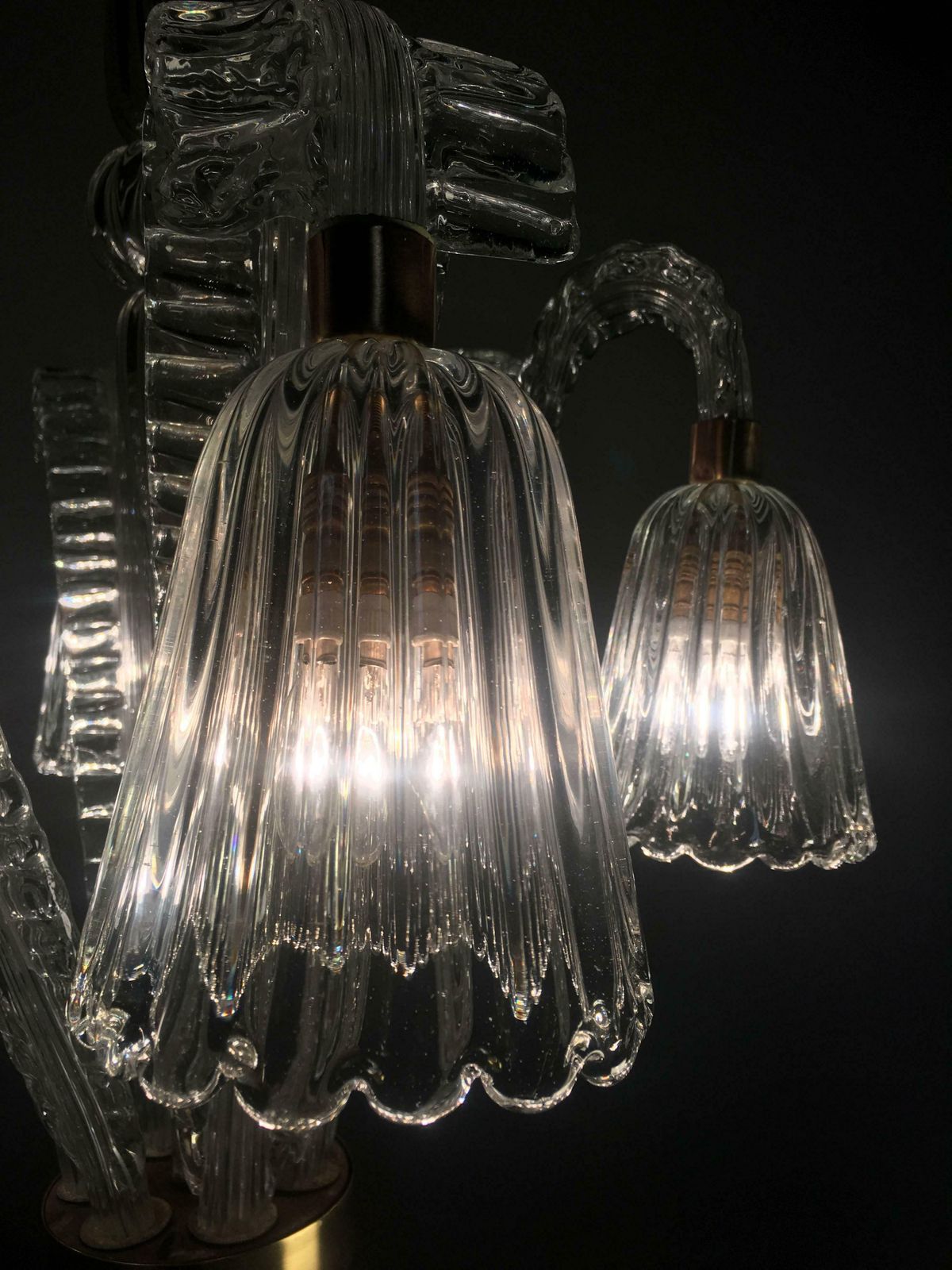 photo furniture Charming Art Deco Chandelier By Ercole Barovier, Murano, 1940s