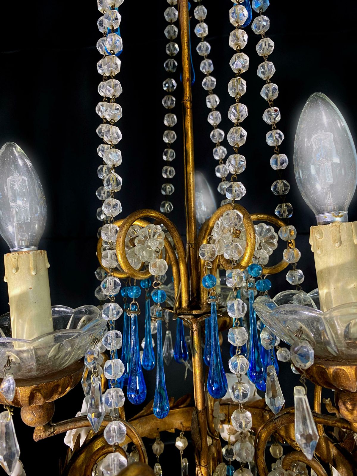 Lovely Chandelier With White Roses And Blue Drops, Murano, 1950s photo vinterior