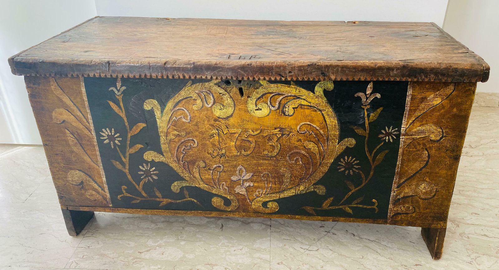 Gorgeous Antique Italian Wooden Case, 18th Century ''Year 1753'' photo vinterior