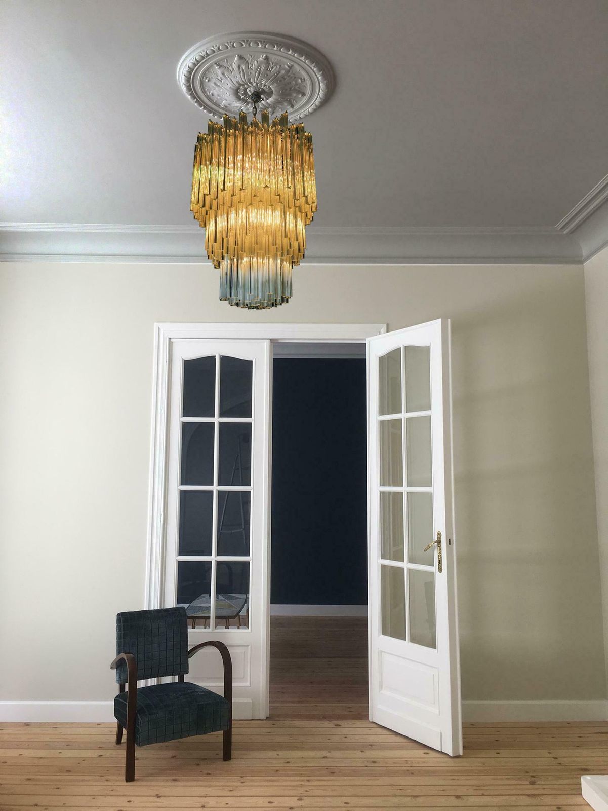 photo furniture Majestic Italian Pair Of Chandelier Triedri, 184 Prism, Murano