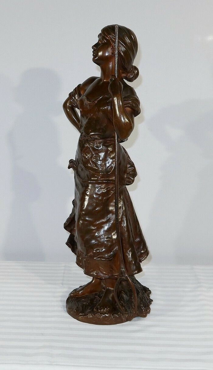 photo buy Important Bronze "Young Peasant Woman", Signed H. Moreau, 2nd Part 19th Century