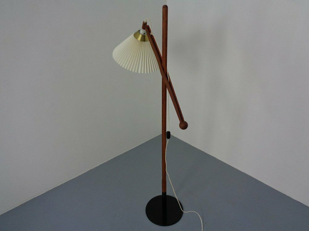 Adjustable Teak Floor Lamp Model 325 By Vilhelm Wohlert For Le Klint, Denmark, 1950s photo vinterior