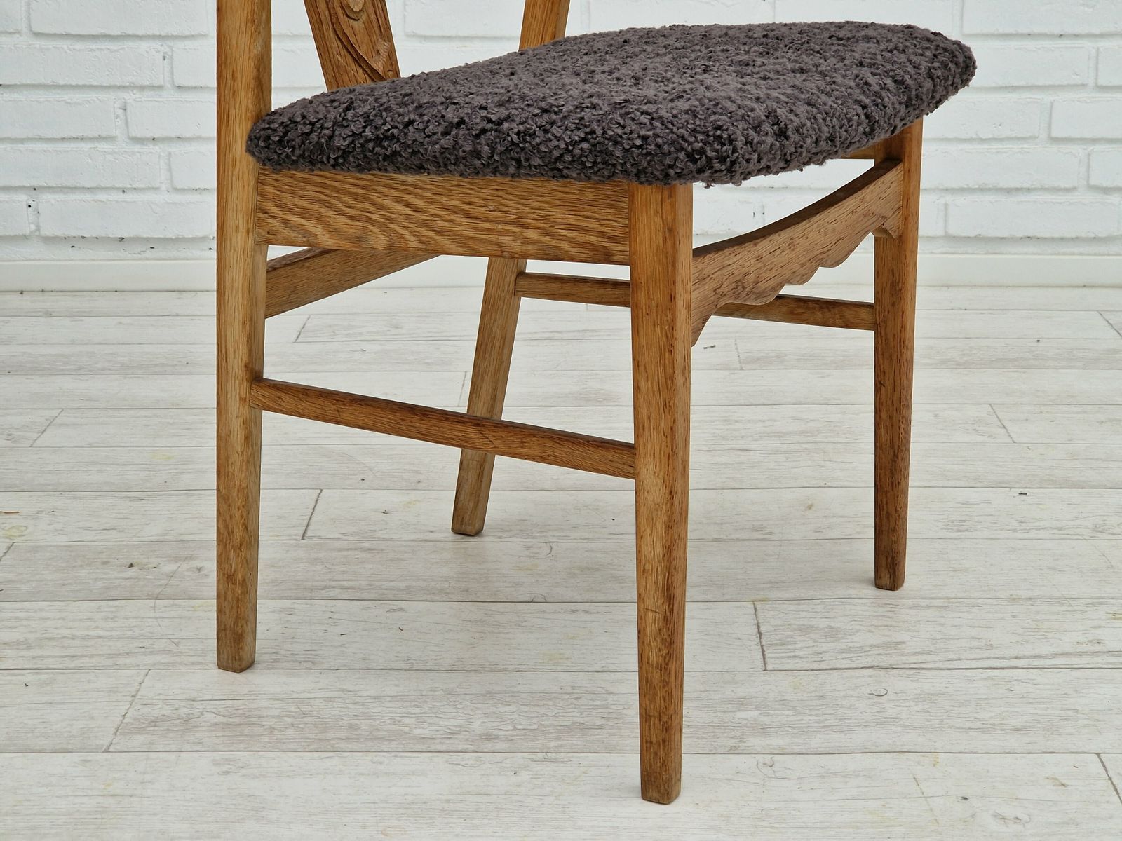 photo for sale 1960s, Danish Design By Henning Kjærnulf, Set Of 4 Dinning Chairs, Oak Wood, Sheepskin Imitation.