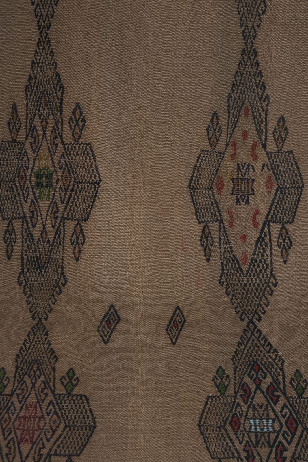 photo furniture Mid 20cty Vintage Camel Turkish Kilim Rug 2'7'' X 13'4''