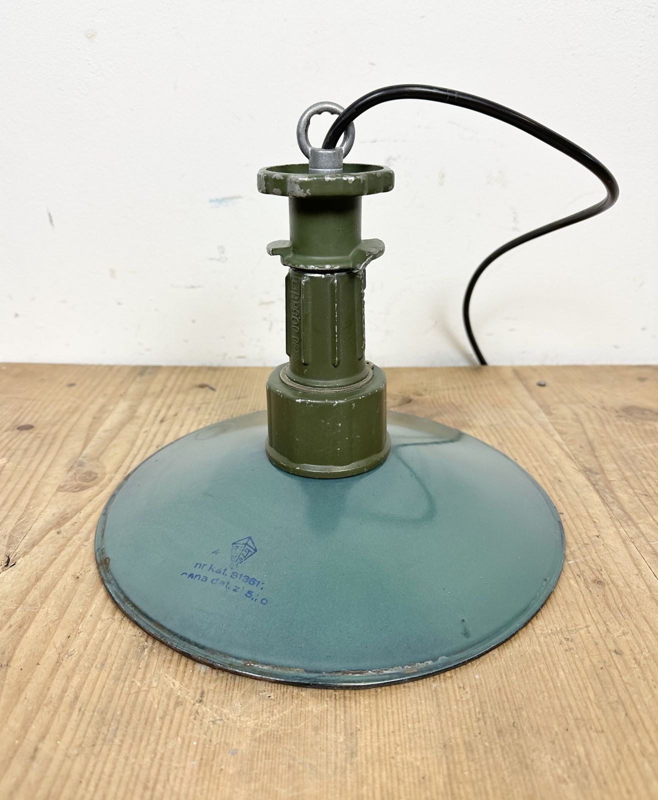 189.0 Industrial Green Enamel Pendant Lamp With Cast Aluminium Top, 1960 photo
