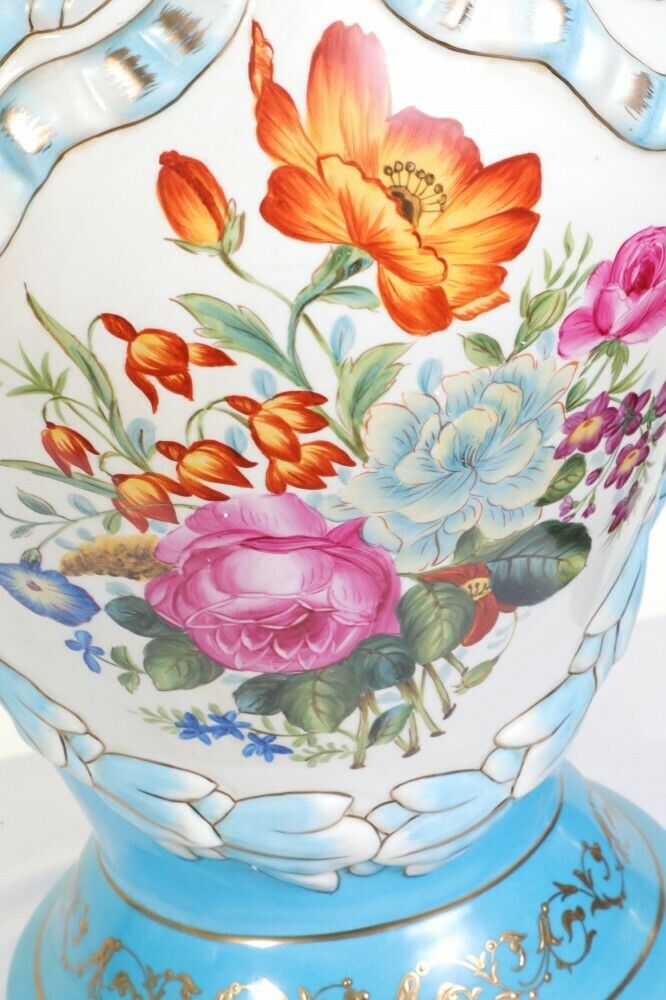 photo vintage Pair Sevres Porcelain Vases Floral Urns French