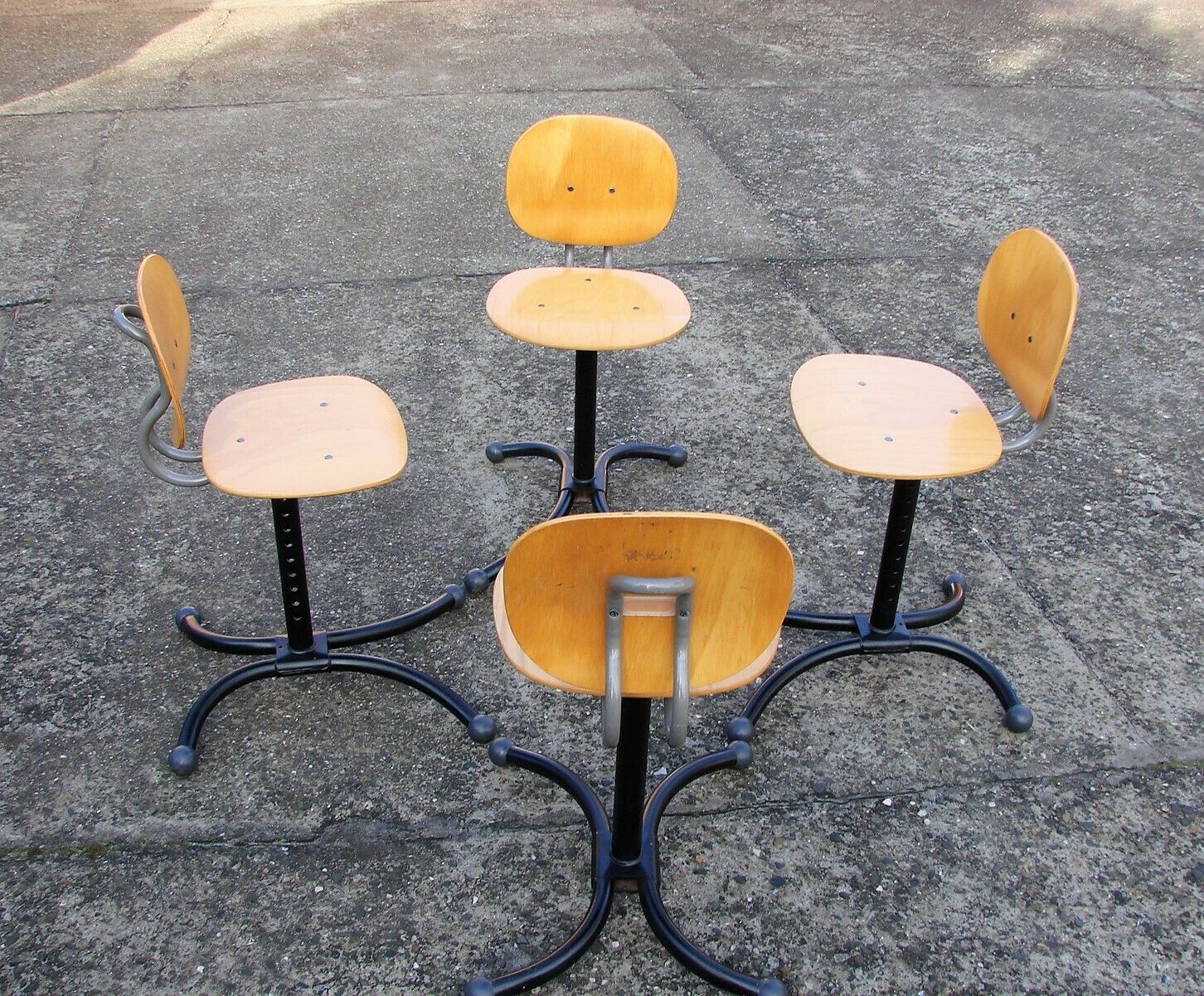 Set Of 4 Kinnarps Chairs, 1970s photo for sale