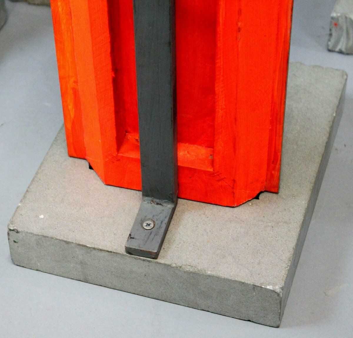 Modern Sculpture In Steel Blades On Cement Pedestals, 20th Century photo vinterior