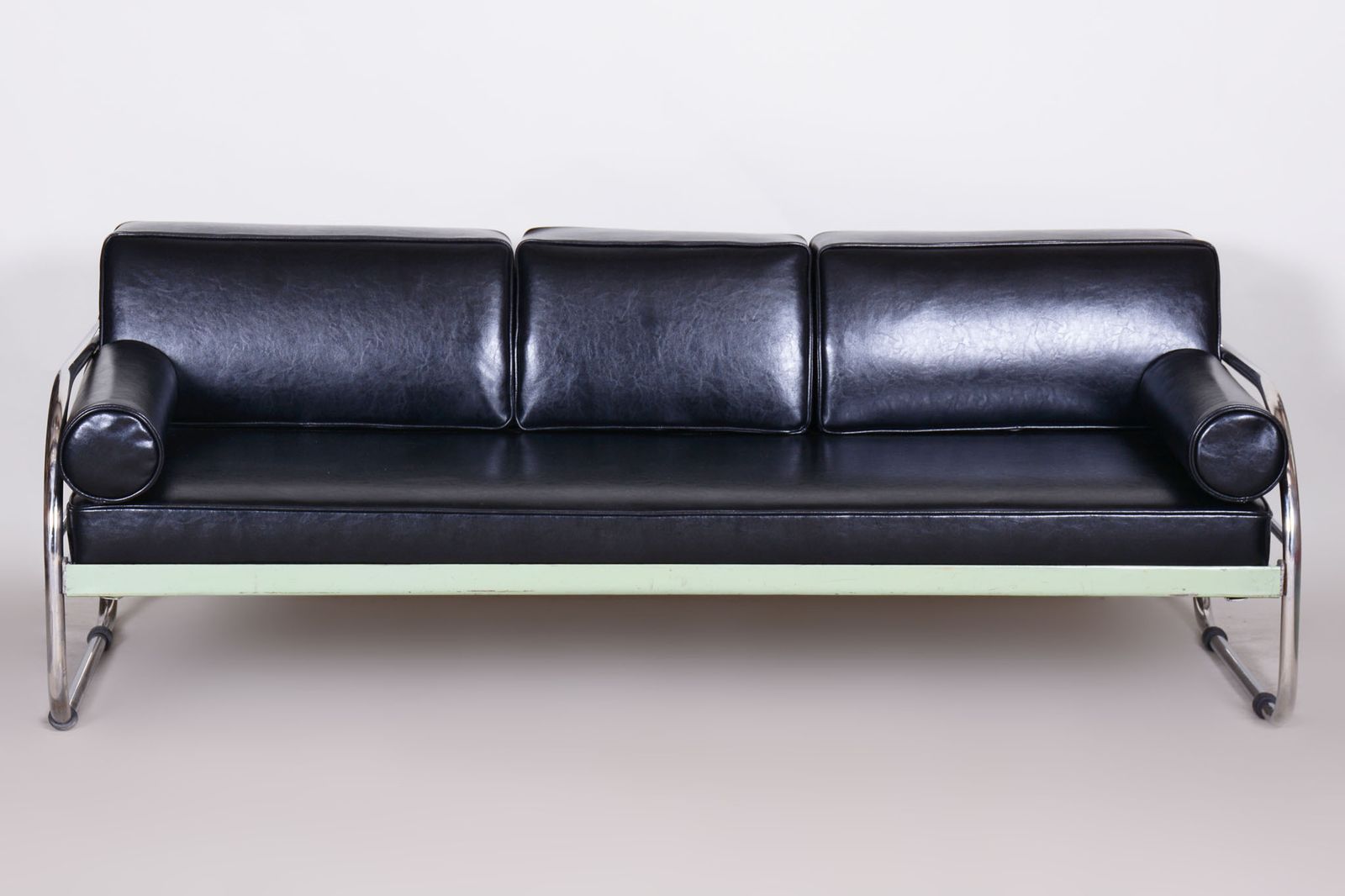 Restored Black Bauhaus Sofa, Robert Slezak, High Quality Leather, Chrome Plated Steel, 1930s photo furniture