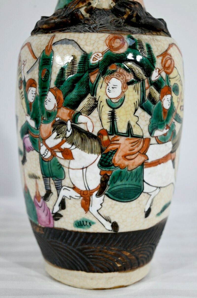 photo vinterior Pair Of Nanjing Porcelain Vases, China   Late 19th Century