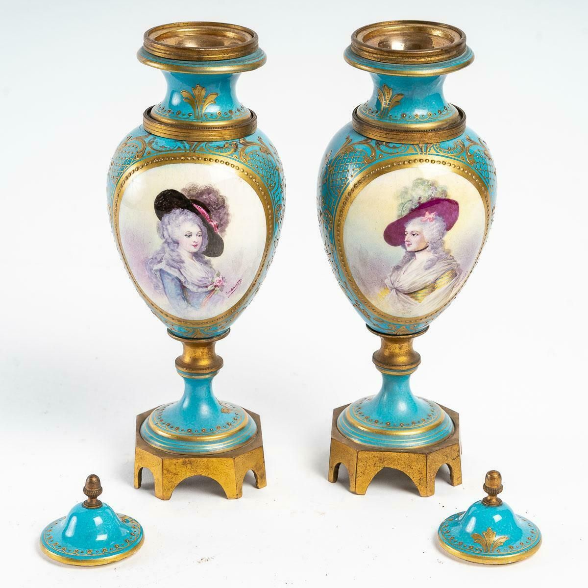 Pair Of Small Vases In Sevres Porcelain photo vinterior