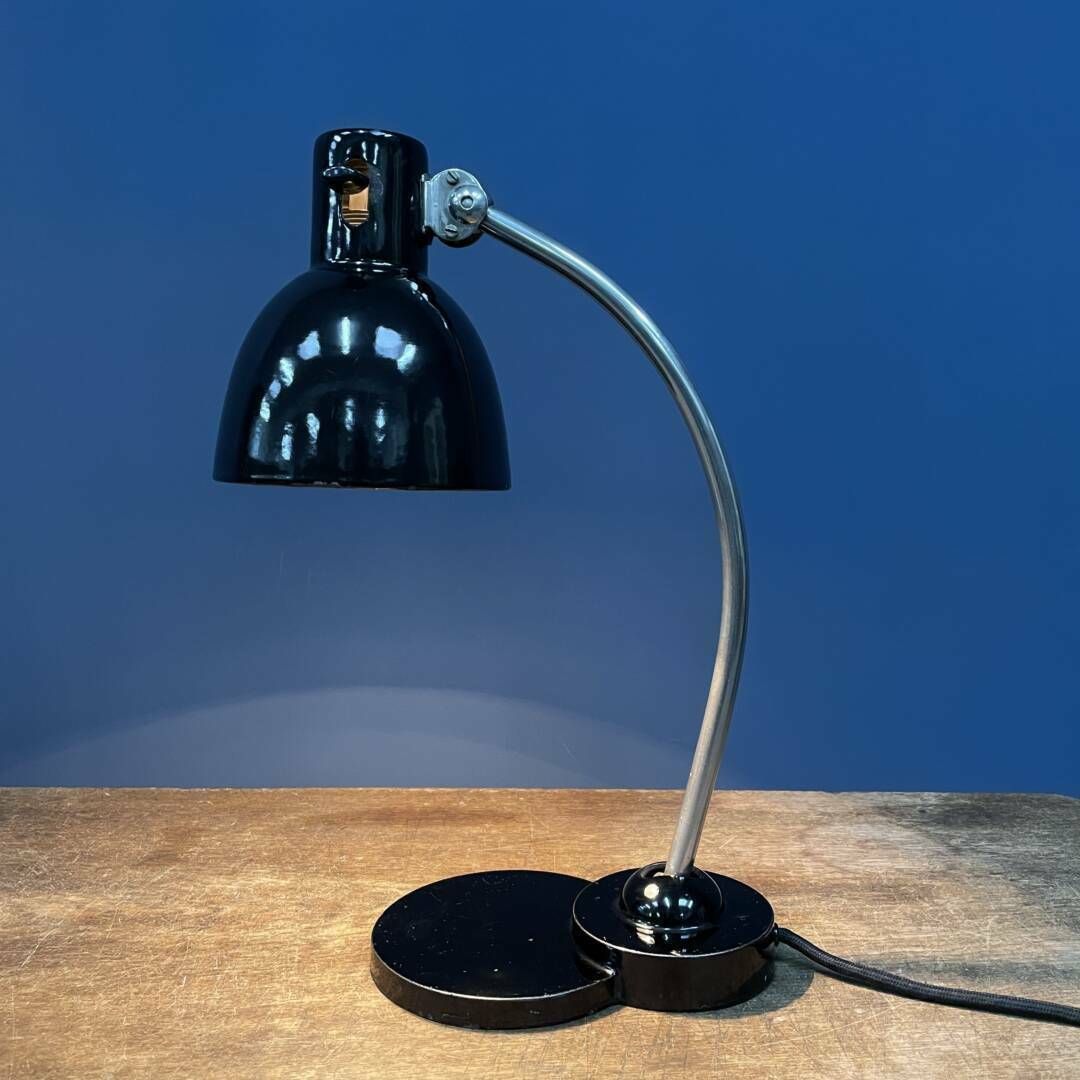 Zwarte Zirax Bureaulamp Met Emaille Kap photo vinterior