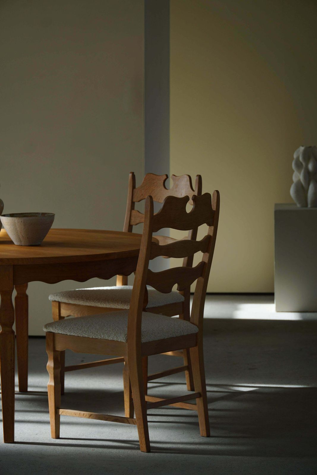 Set Of 4 Highback "Razorblade" Chairs In Oak & Bouclé, Henning Kjærnulf, 1960s photo buy