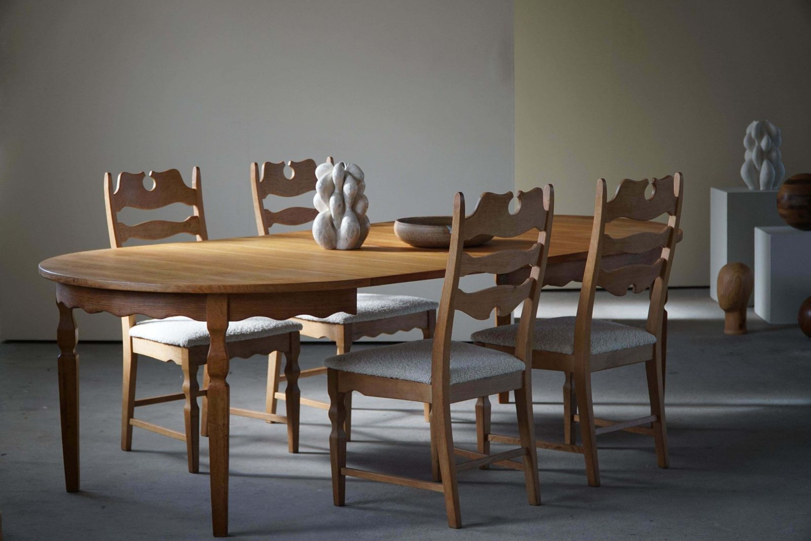 Furniture Set Of 4 Highback "Razorblade" Chairs In Oak & Bouclé, Henning Kjærnulf, 1960s photo