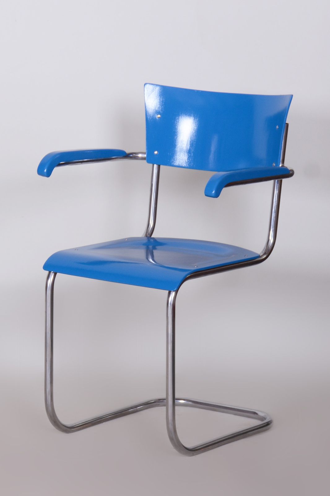 photo furniture Set Of Four Blue Restored Beech Armchairs By Mart Stam, Germany, 1930s