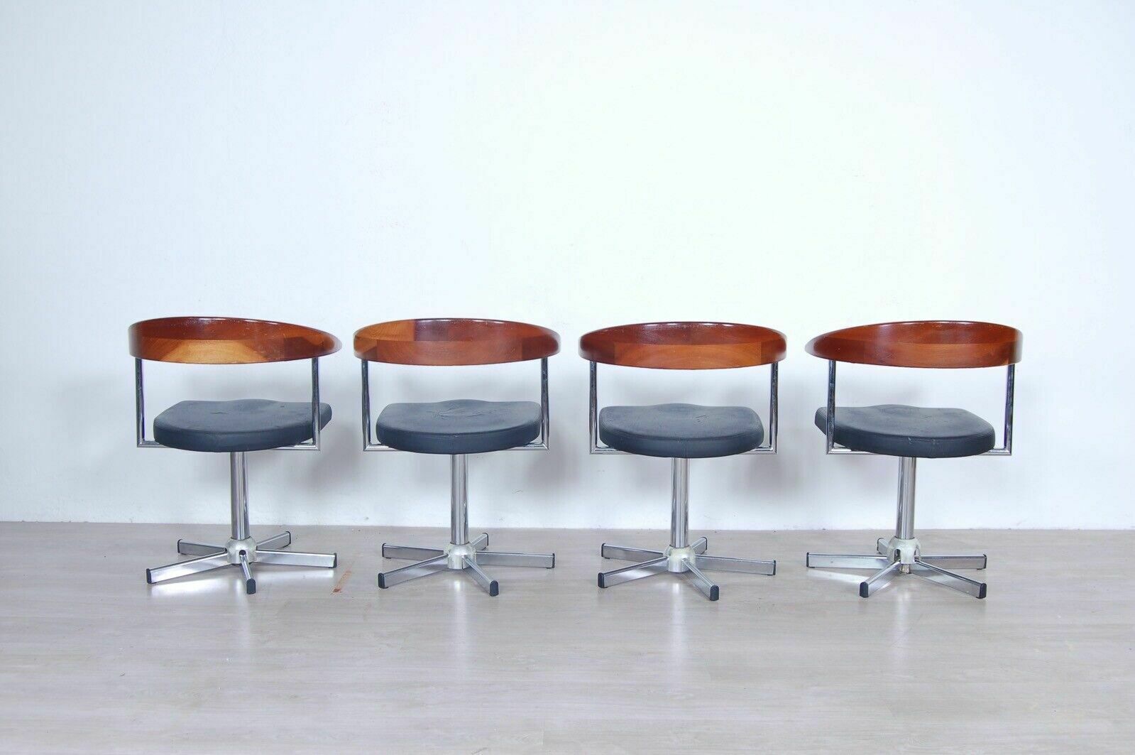 Chairs With Armrests Maletti Armchairs Design 90s Steel Leather Wood photo Furniture