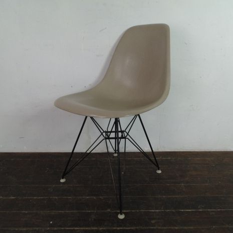 Eames Herman Miller Dsr Side Chairs On Eiffel Bases In Black / Terracotta / Seafoam Green / Light Greige photo vintage