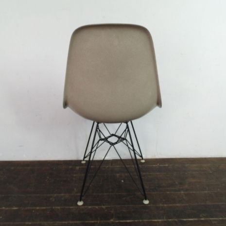 2806.83 Eames Herman Miller Dsr Side Chairs On Eiffel Bases In Black / Terracotta / Seafoam Green / Light Greige photo