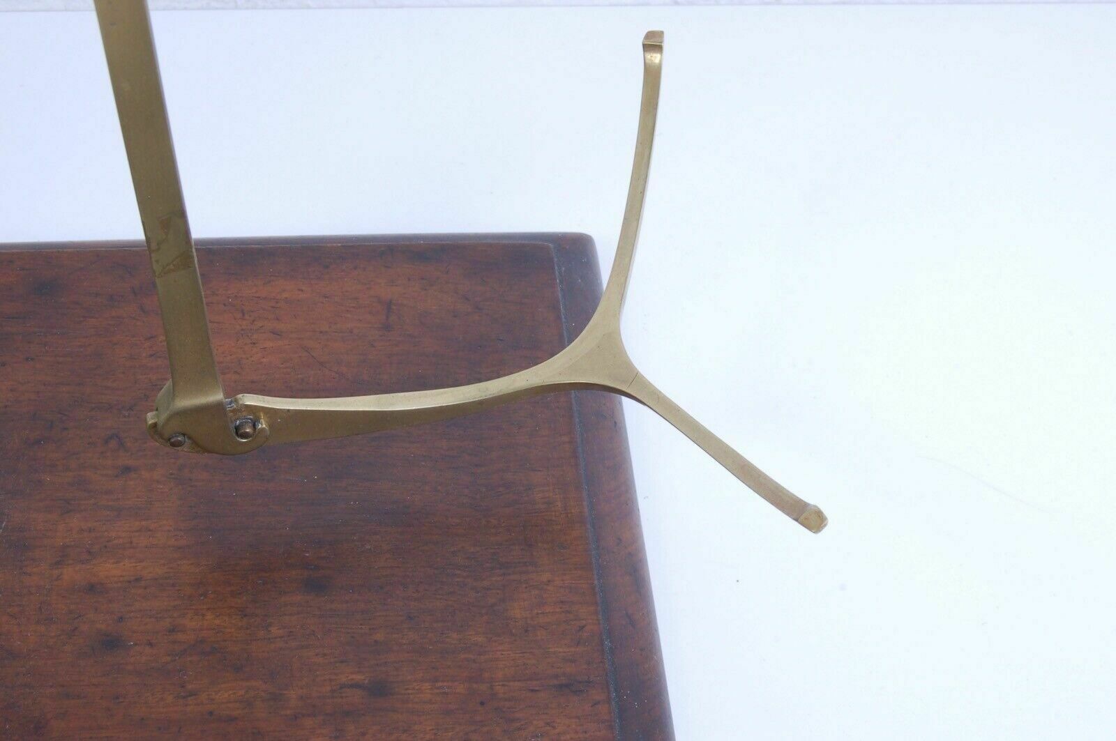 photo furniture Antique Brass And Wooden Double Pan Scale W&T Avery Makers Birmingham From The 1930s