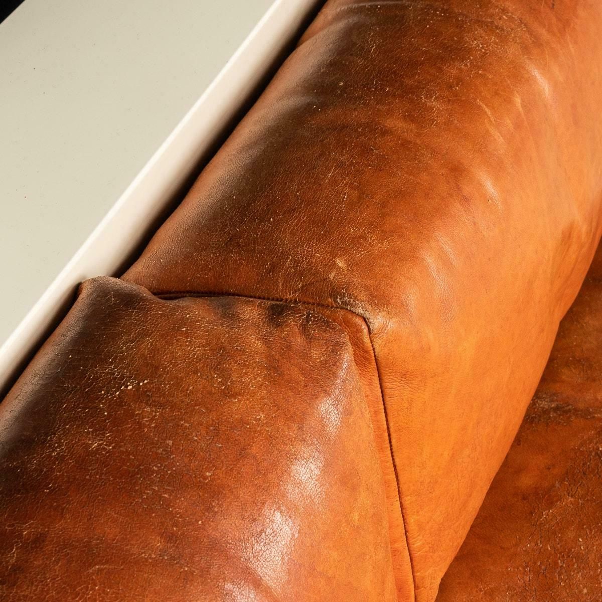 photo vintage 20th Century Two Seater Sofa By Lella And Massimo Vignelli For Poltronova