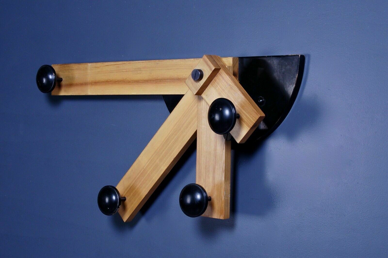 Wall Coat Hanger Design From The 80s And 90s In Radial Wood
