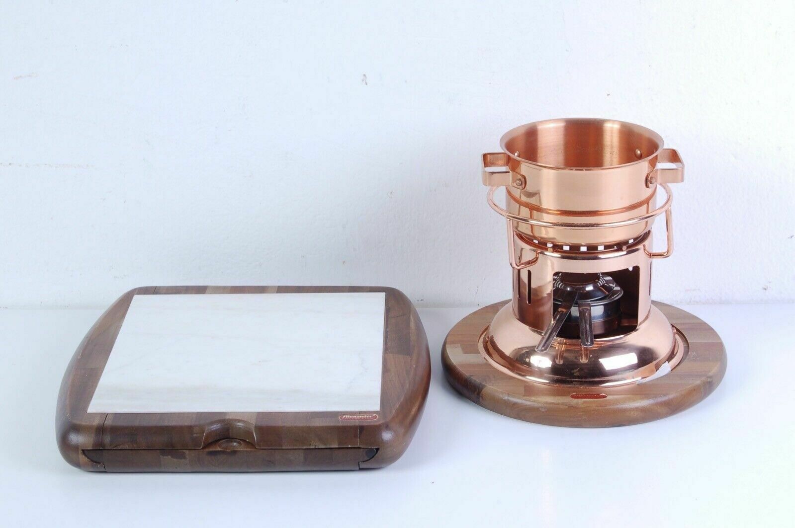 Alexander Collection Wooden And Matmo Chopping Board Set And Fondue Chocolate Pot