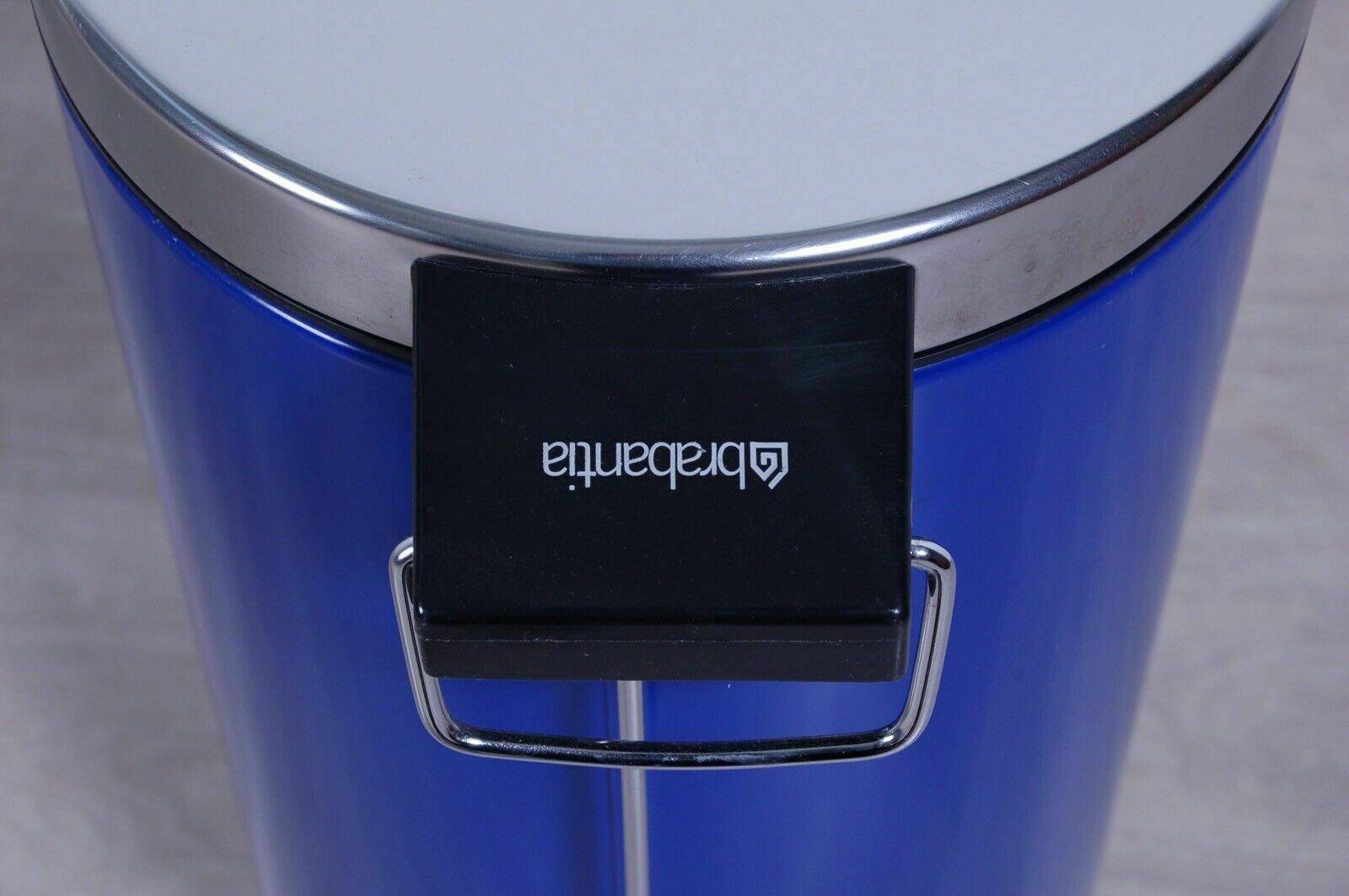 Brabantia Waste Bin Pedal Bin Steel Blue Fireproof Interior photo 69.0