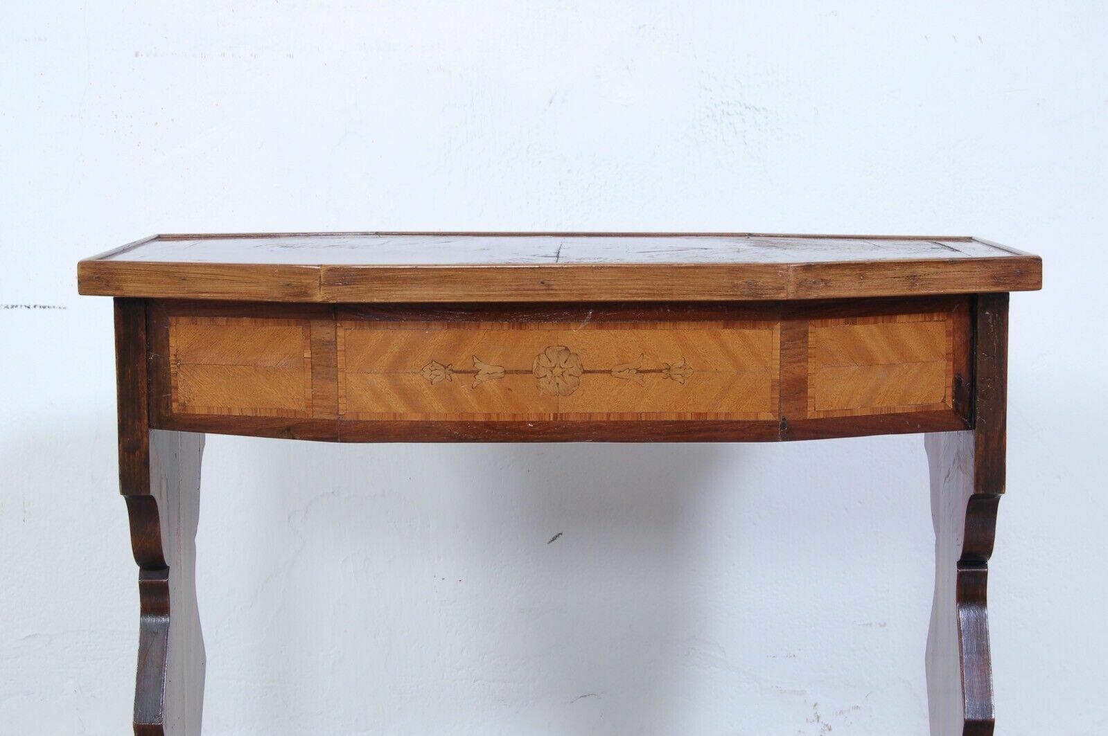 Antique Coffee Table From The Early 1900s. Coffee Table Inlaid With Beautiful Shapes In Briar photo Furniture