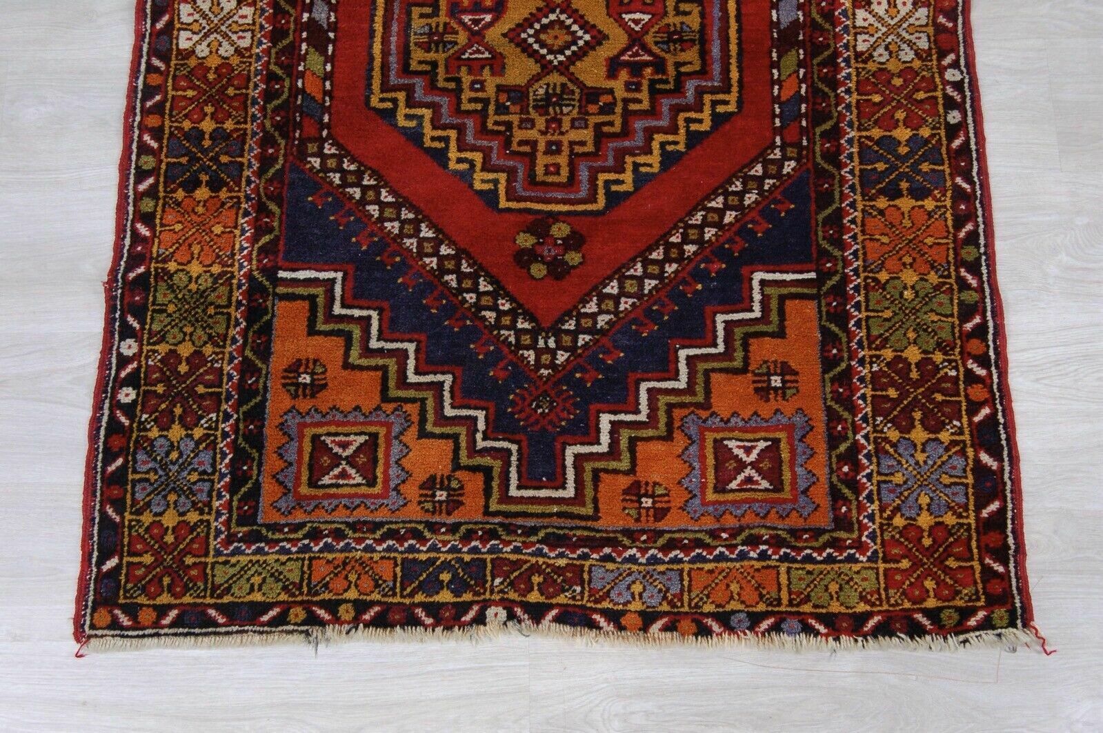 Textiles Pakistani Short Pile Rug Oriental Motifs Asymmetrical photo
