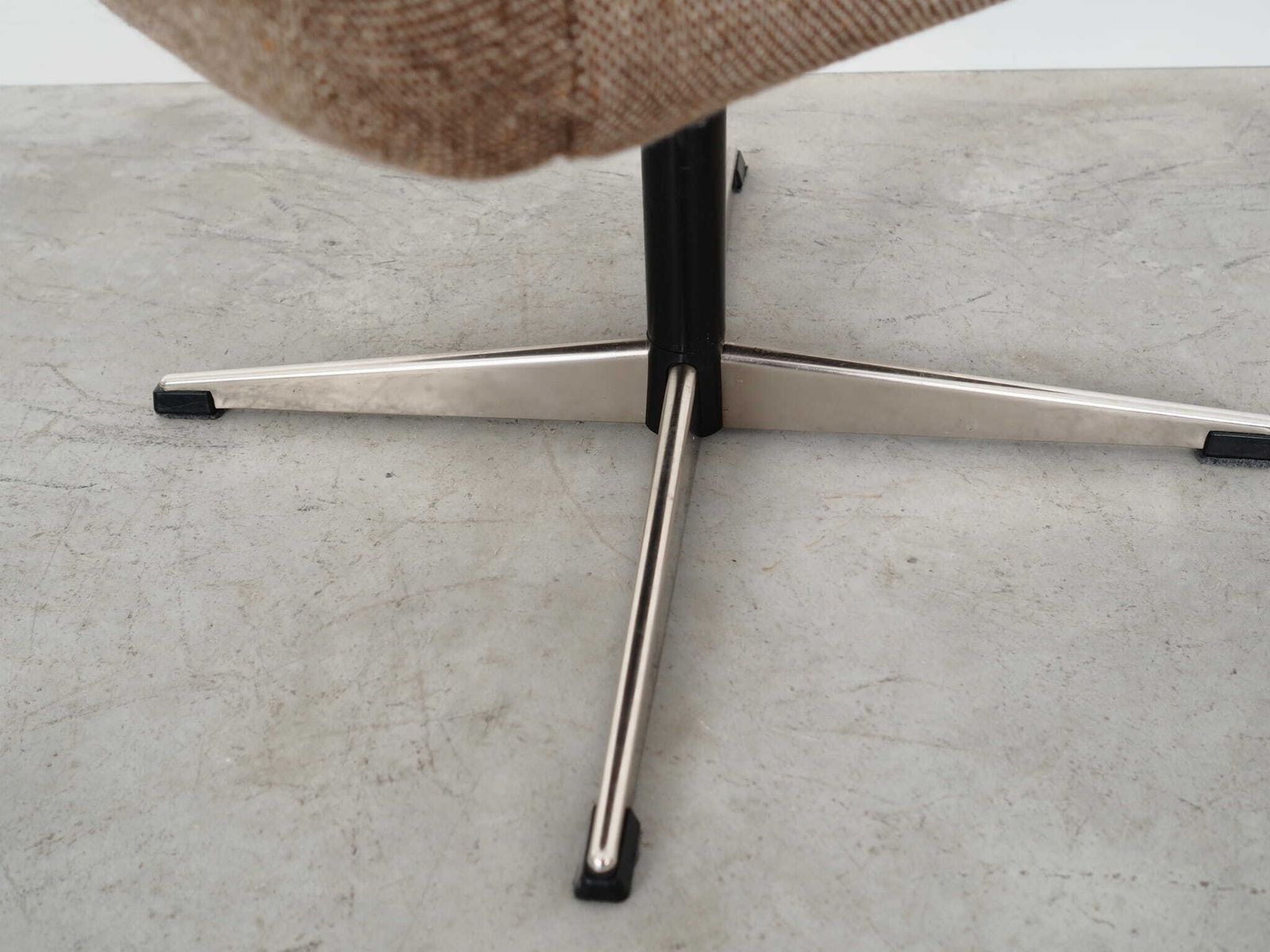 photo vinterior Brown Armchair, Danish Design, 1970s, Production: Denmark