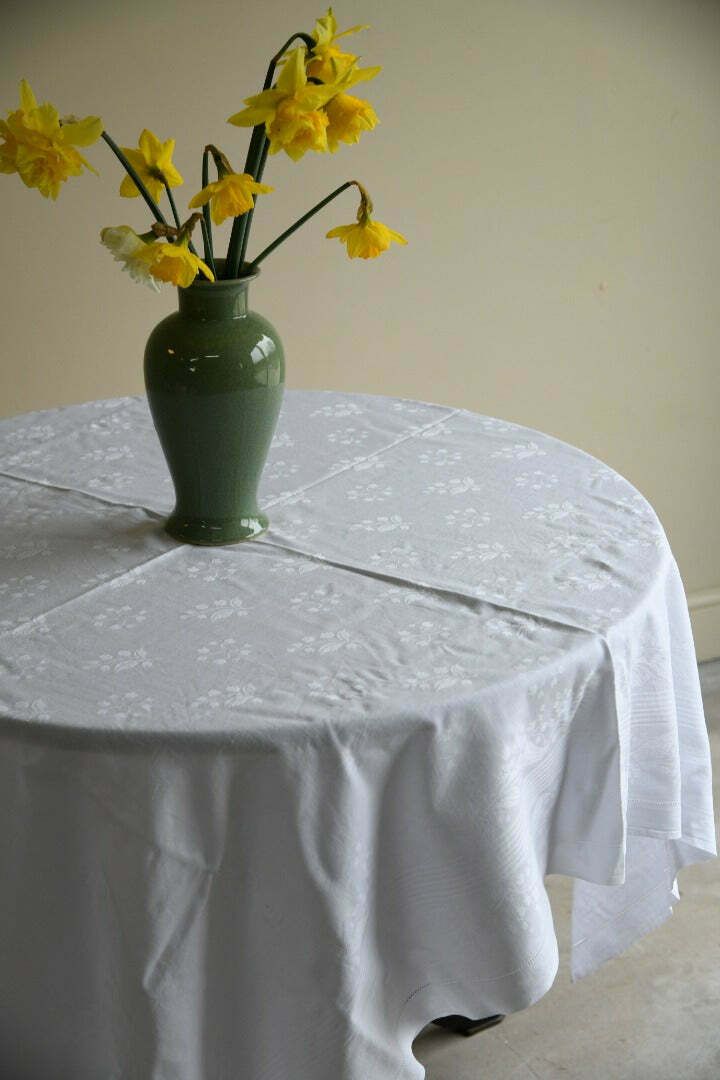 Good Quality Damask Tablecloth photo 75.0