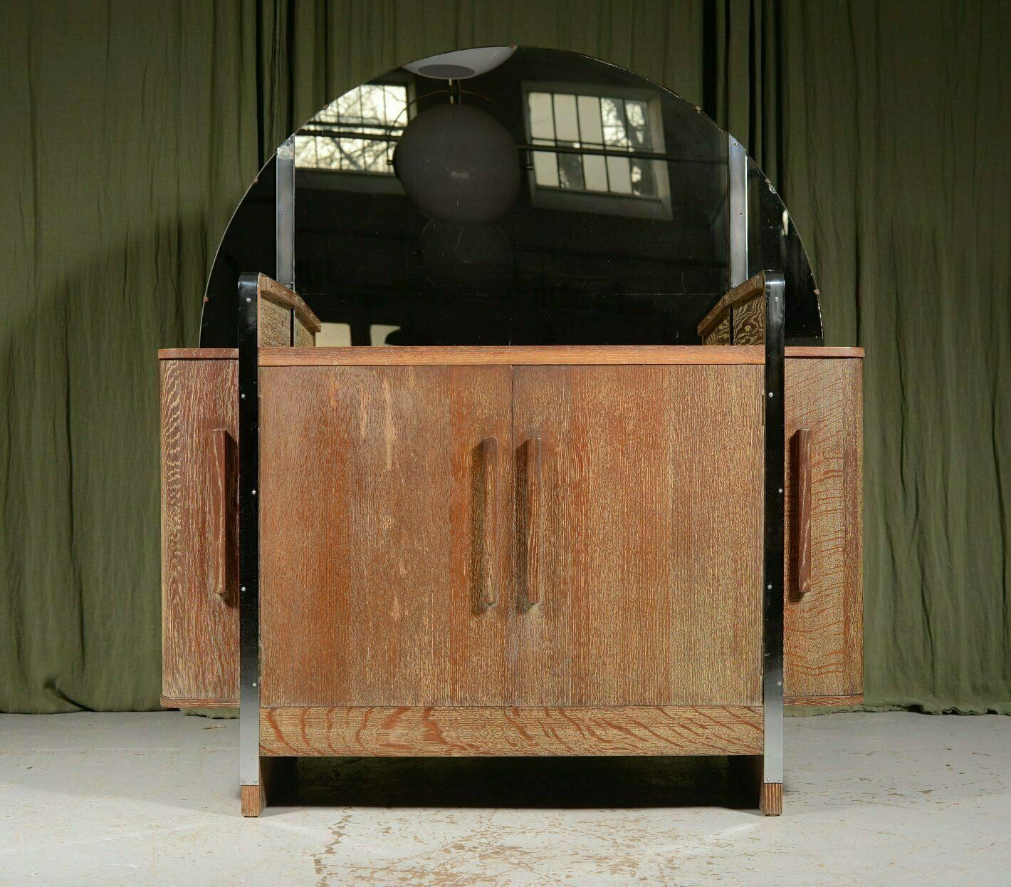 photo vinterior An Art Deco Limed Oak Cocktail Cabinet   C.1930