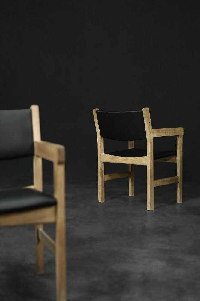 Mid Century Modern Danish Oak Chairs By Hans J. Wegner For Getama, 1960s, Set Of 4 photo vinterior