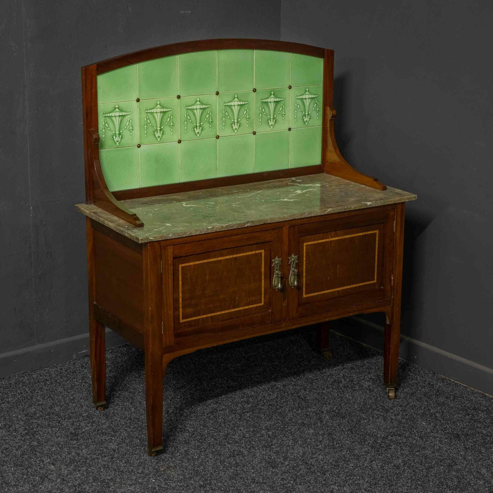 Edwardian Mahogany Washstand