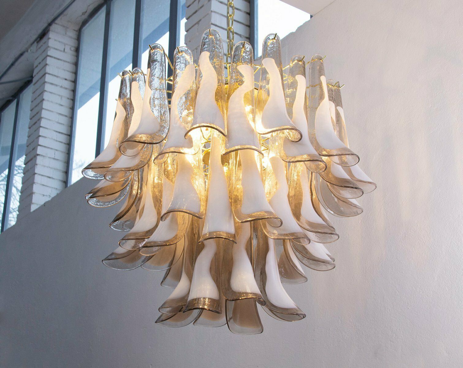 Italian Gray And White Glass Petal Pendant Light, 1990s photo vinterior